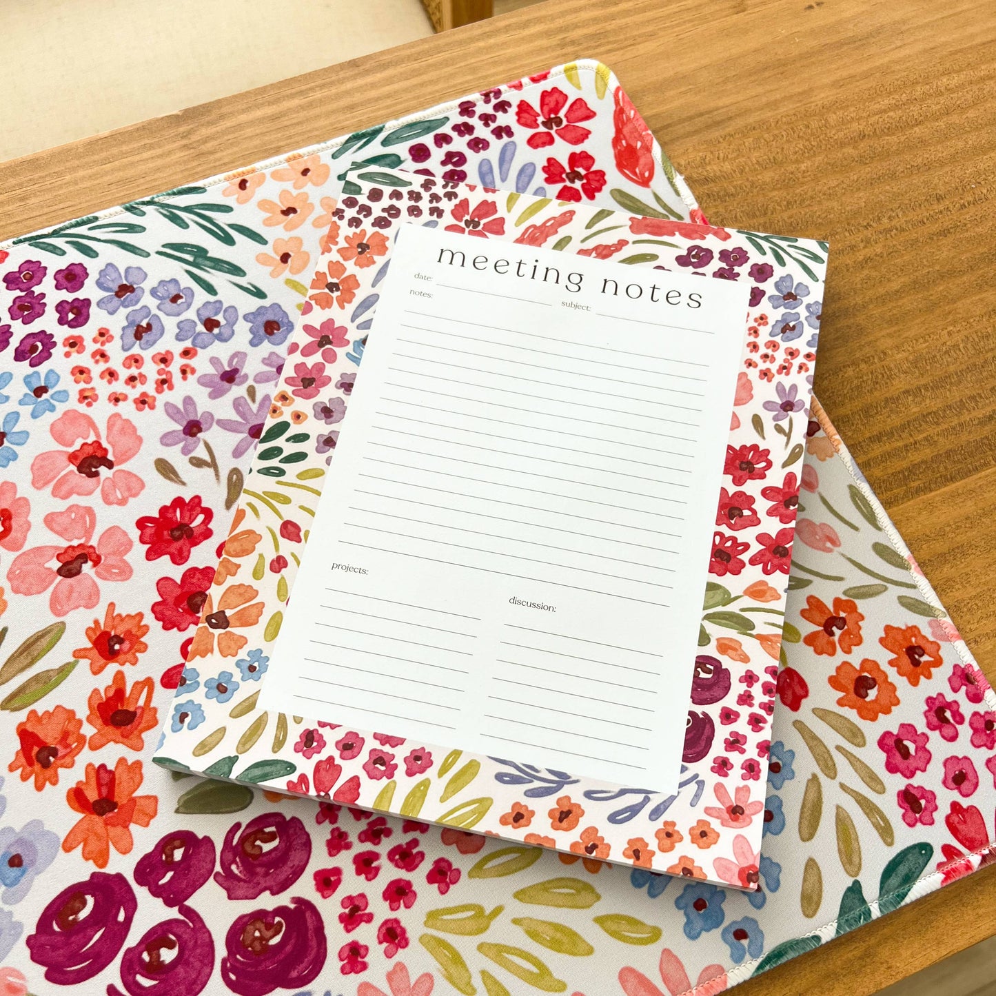 Countryside Blooms Desk Pad: Regular