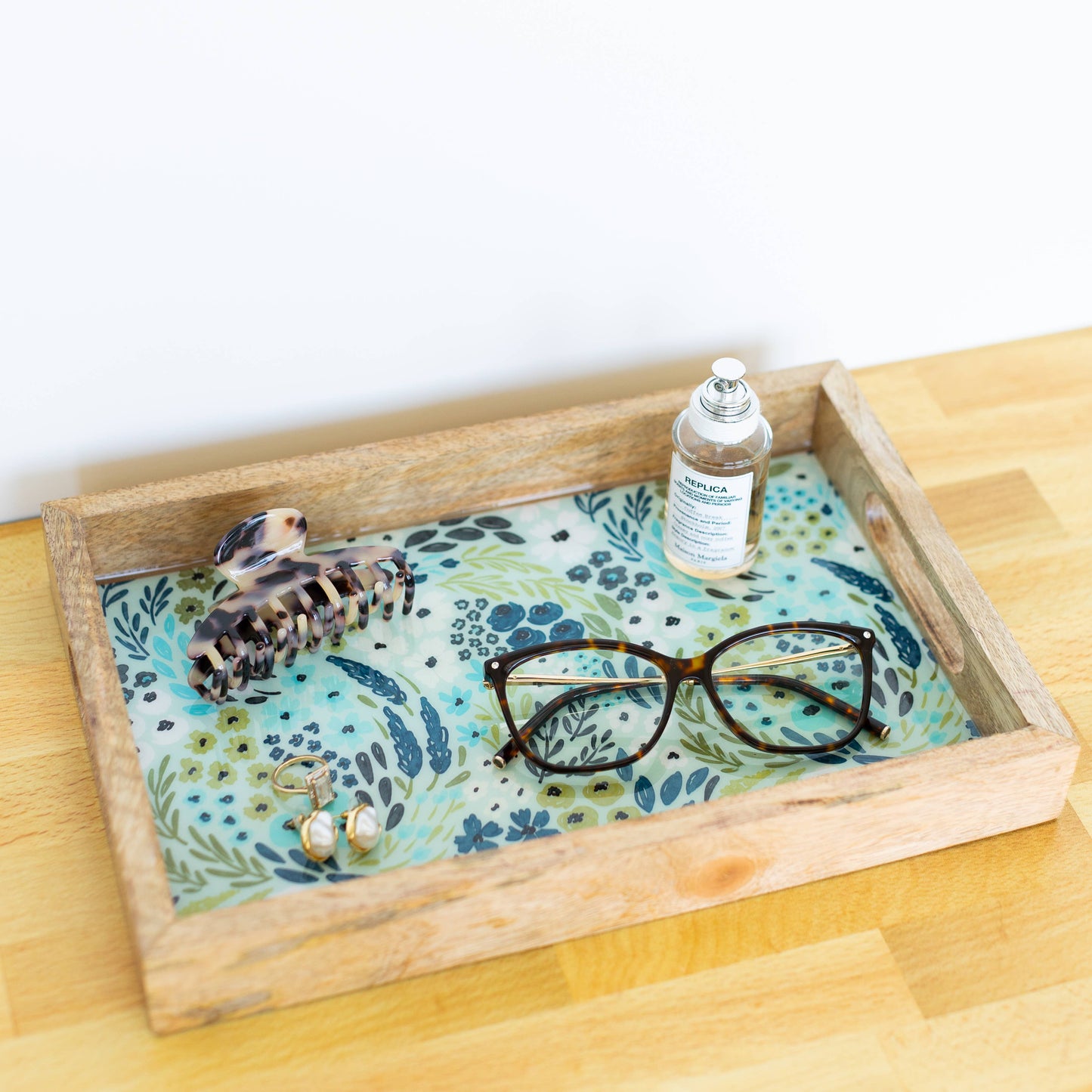 Waterfall Floral Mango Wood Tray