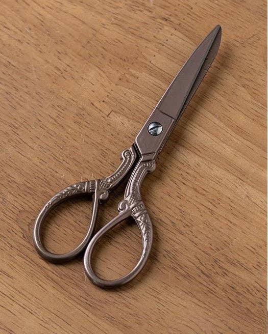 Vintage Style Embroidery Scissors with Random Brocade Sheath: Style 1