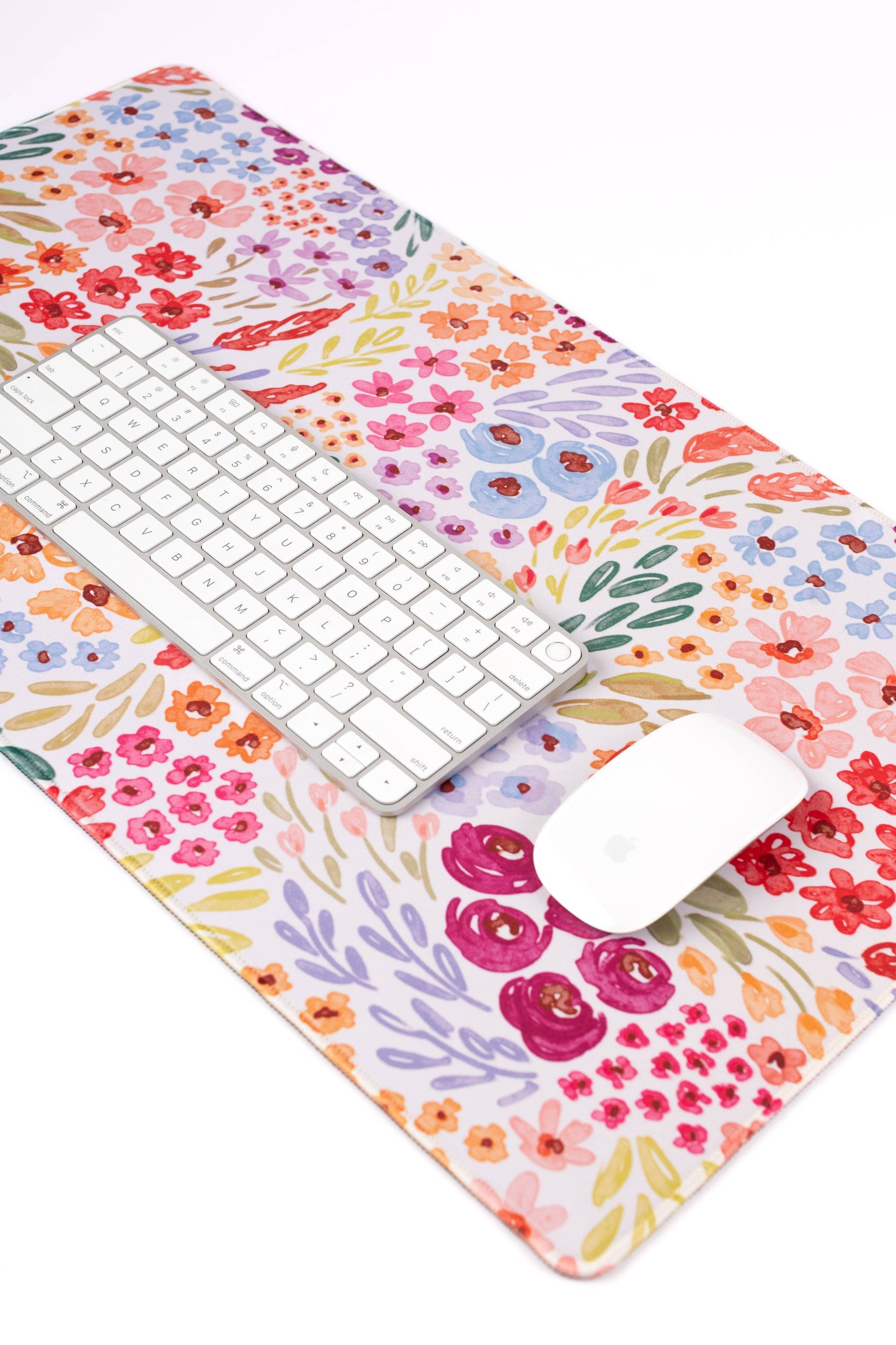 Countryside Blooms Desk Pad: Regular